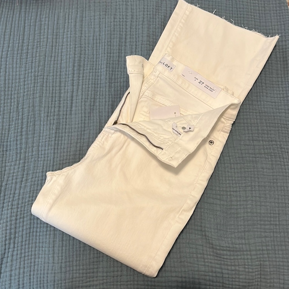 High waist kick crop white jeans